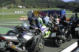 Bikerherbst 2000 - Fahrtechniktraining am A1-Ring